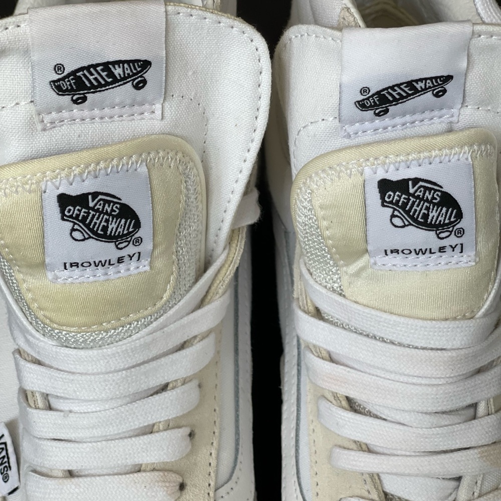 Vans Off The Wall White High-Top Sneakers. Like New. Material Suede. - Picture 4 of 12